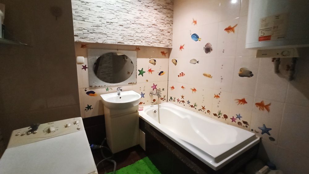 Продам часть дома: 4 комнаты + кухня + санузел