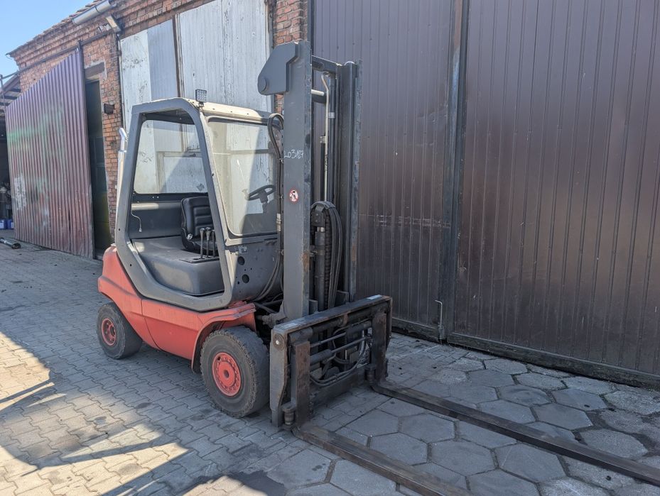 Linde wózek widłowy H25 Triplex wolny skok prezesów