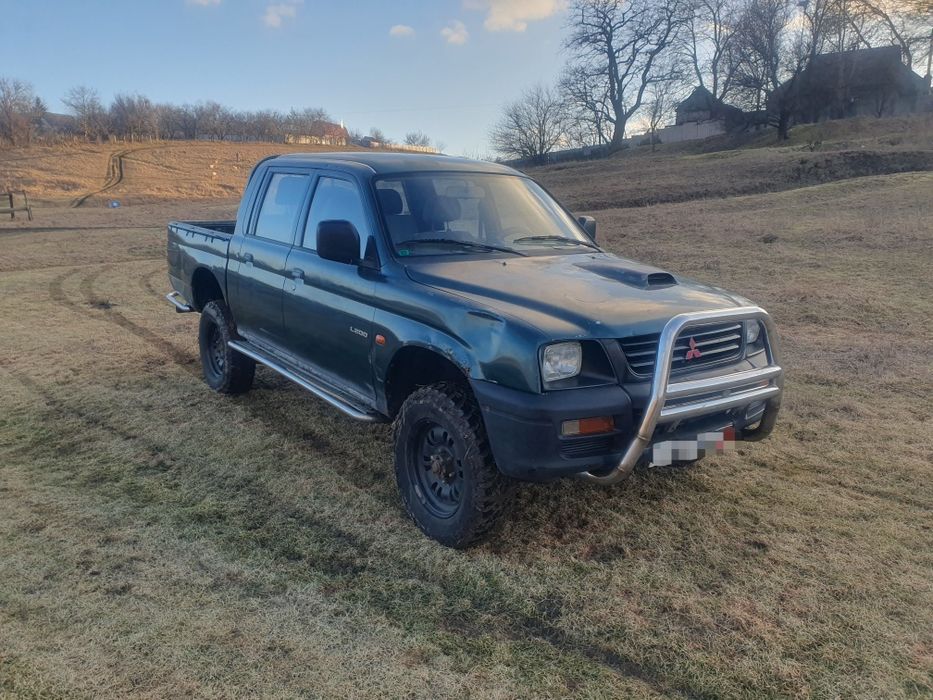 Міцик Л200, лівий руль, на повному бойовому