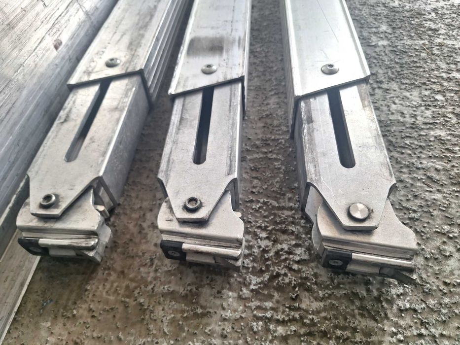 barras de travamento de carga.