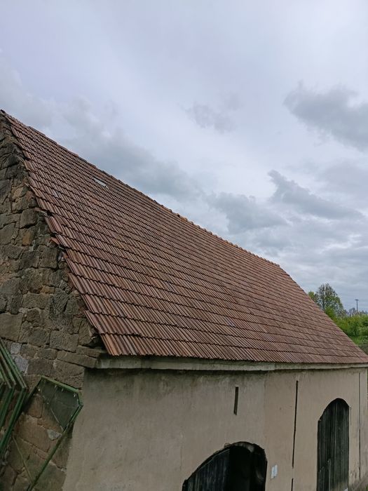Dachówka poniemiecka ok 198m jeszcze na dachu