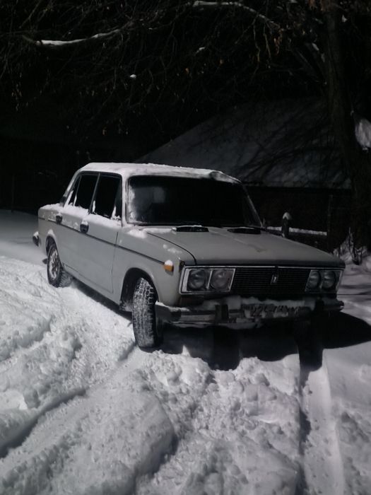 Ваз 2106 на повному бойовому ходу