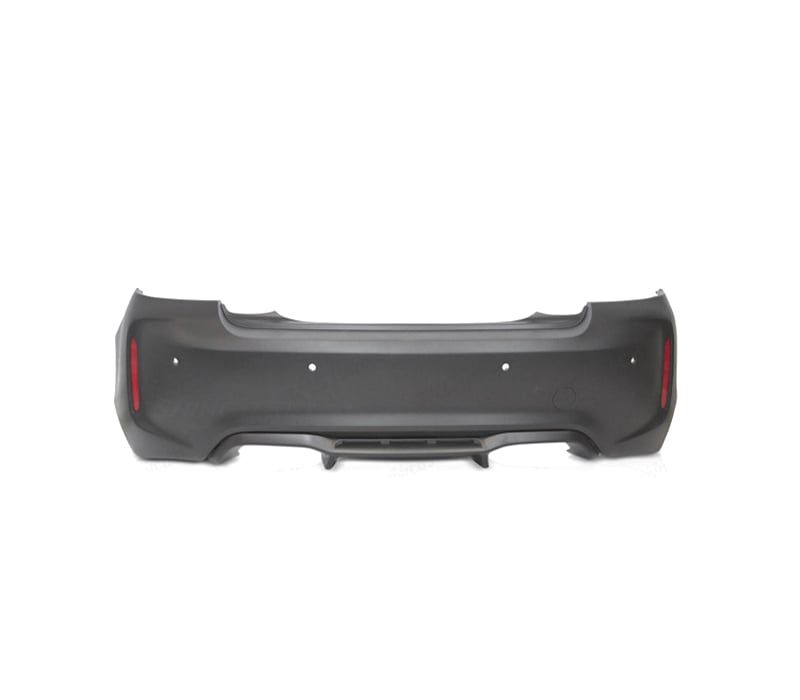 PARA-CHOQUES TRASEIRO BMW F22 F23 LOOK M2C PDC