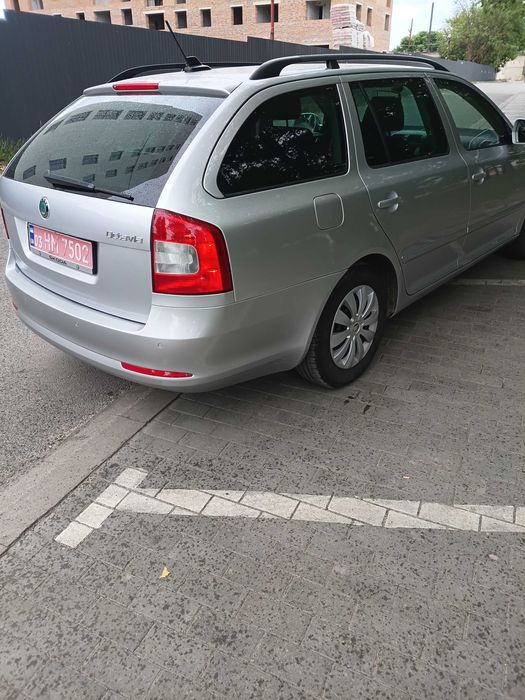 Продам Шкодувку 1.6 Автомат