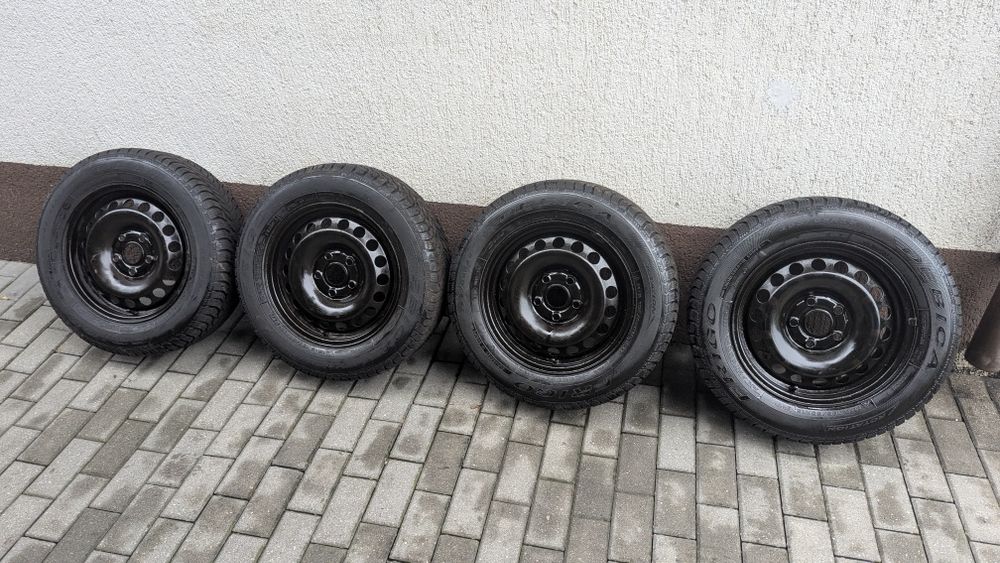 Komplet kół zimowych Dębica Frigo 2 195/65 15