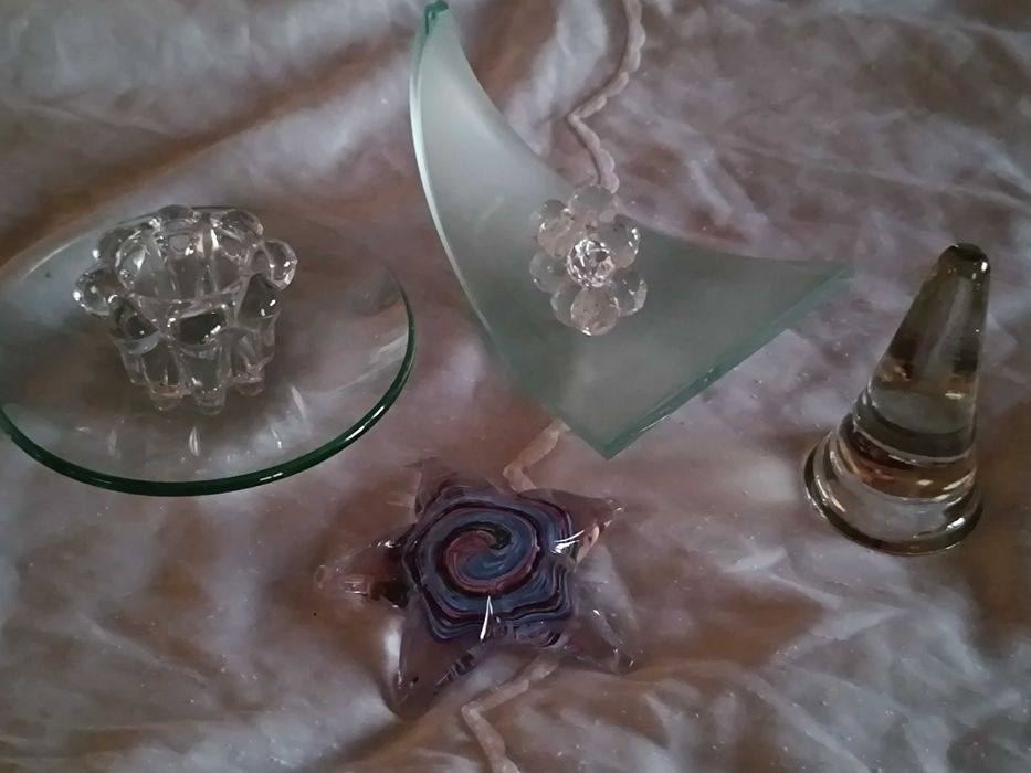 Exquisite decorative glass items431195386629345282