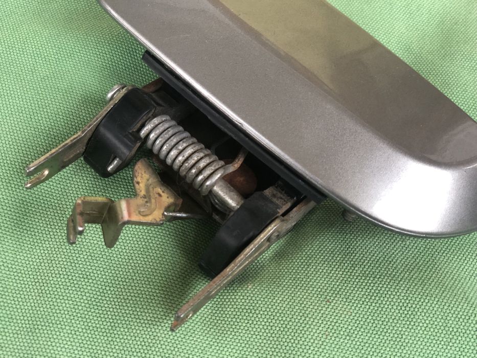 Nissan Pathfinder puxador porta exterior