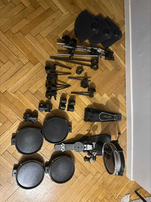 Perkusja elektroniczna Alesis DM5 Pro - w pełni sprawny zestaw