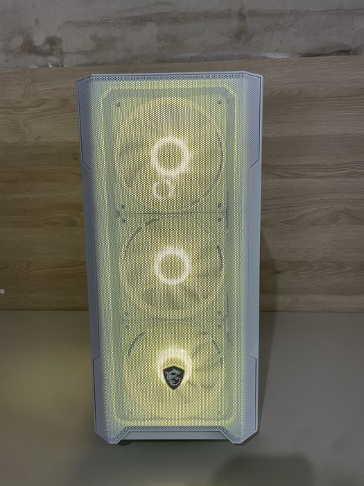 Mini Torre Gaming RX 6700xt | Ryzen 7 3700x | 16GB RAM | 500GB m.2 ssd