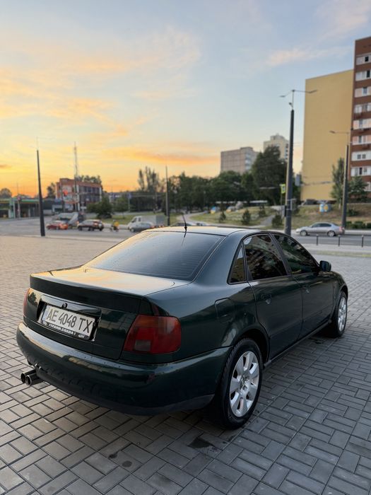 Продам авто Audi A4 (B5) 1996