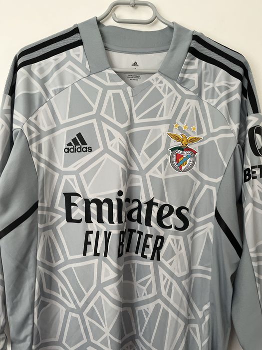 Benfica jersey guarda redes