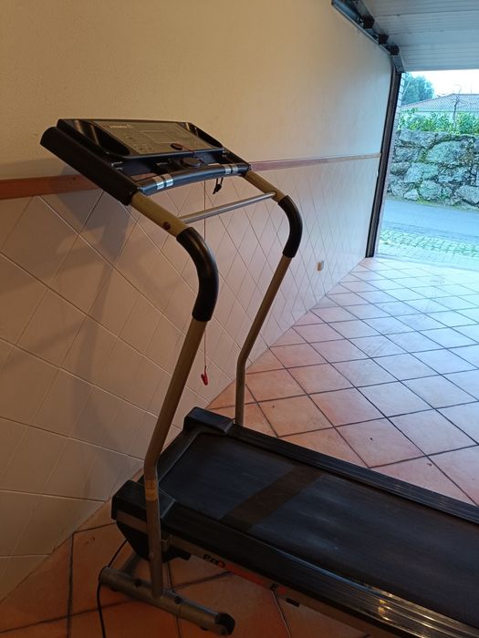 Electric treadmill428326474513786884