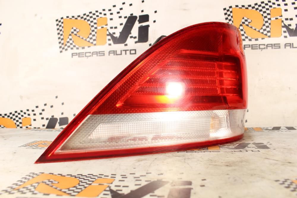 Farolim esquerdo VOLKSWAGEN Golf VI Variant (AJ5)