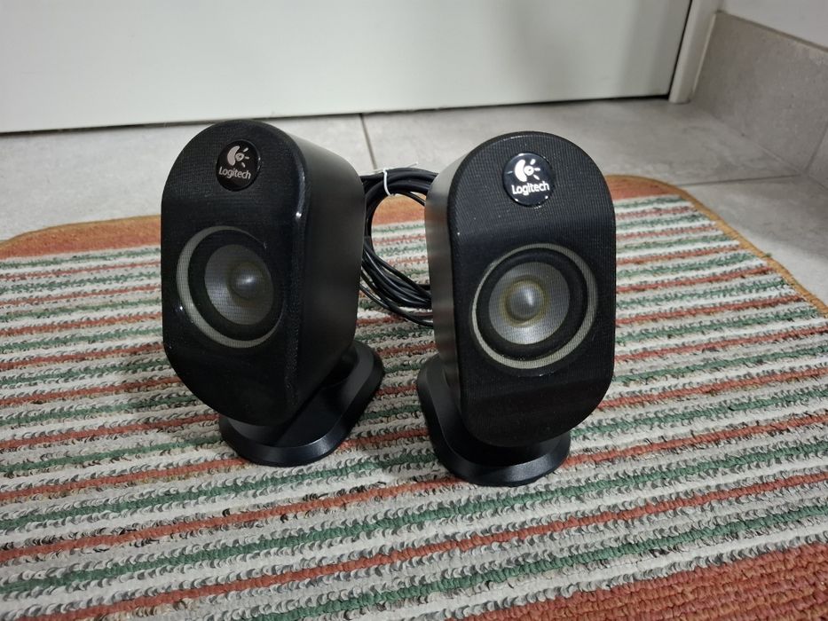 CunColunas Logitech X210 2.1
