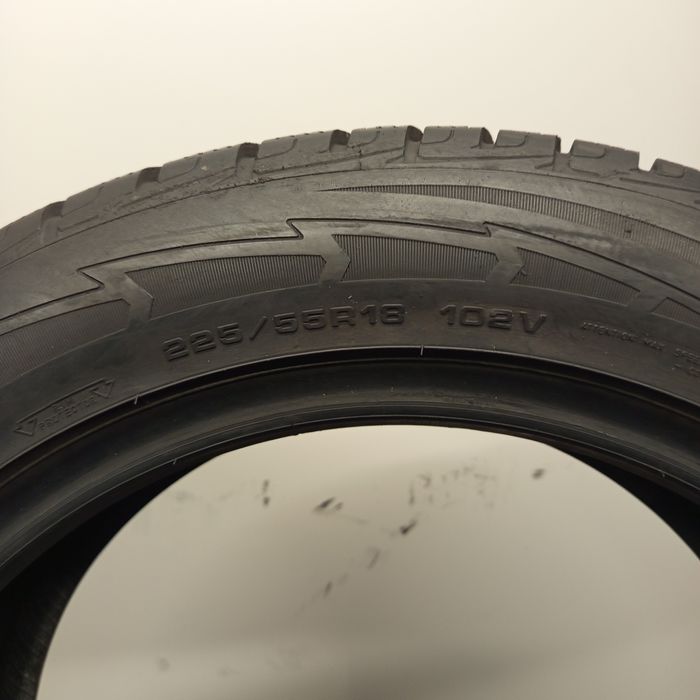 225/55R18 Goodyear UltraGrip Performance