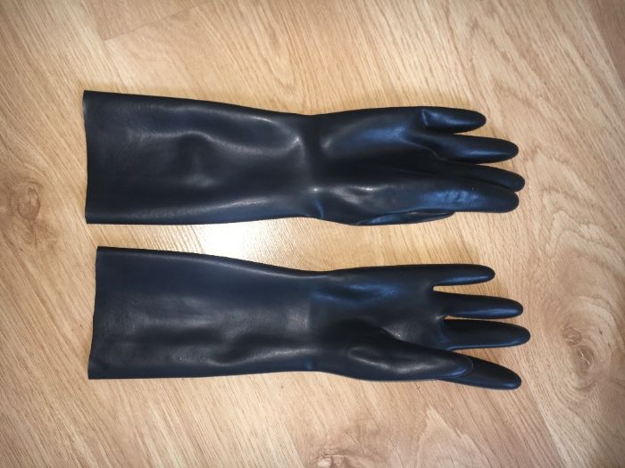 209b/ Czarne rękawiczki latex lateks 0,4 krókie bez zamków S/M