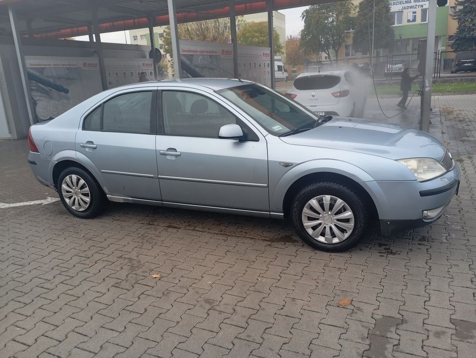 Ford Mondeo mk3. 1.8LPG   2005r