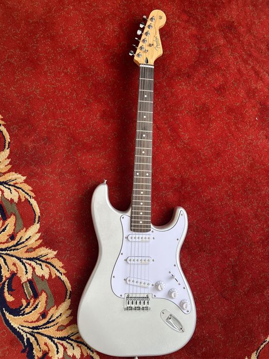 Guitarra Stratocaster à venda