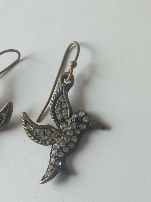 Kolczyki wiszące ptaki z kamyczkami Biżuteria sztuczna