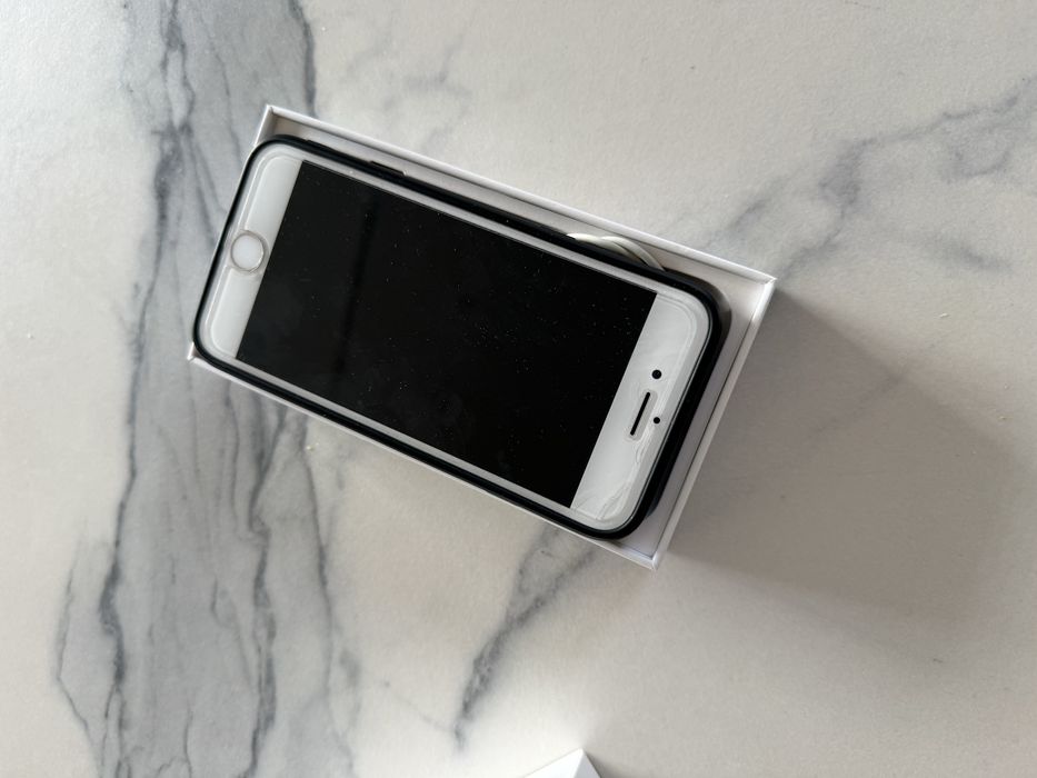 Iphone SE 64 gb siehcnice radwanice