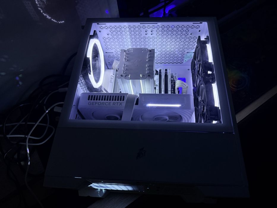 Ігровий пк Ультра Білий AMD Ryzen 7+32 ddr+ssd м2 1.5 тб+RTX 5060