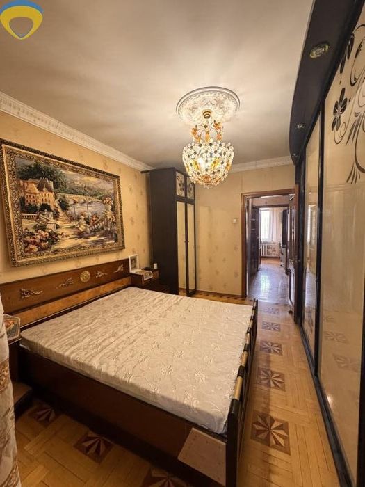 Продам 3 кімнатну квартиру на Таїрова