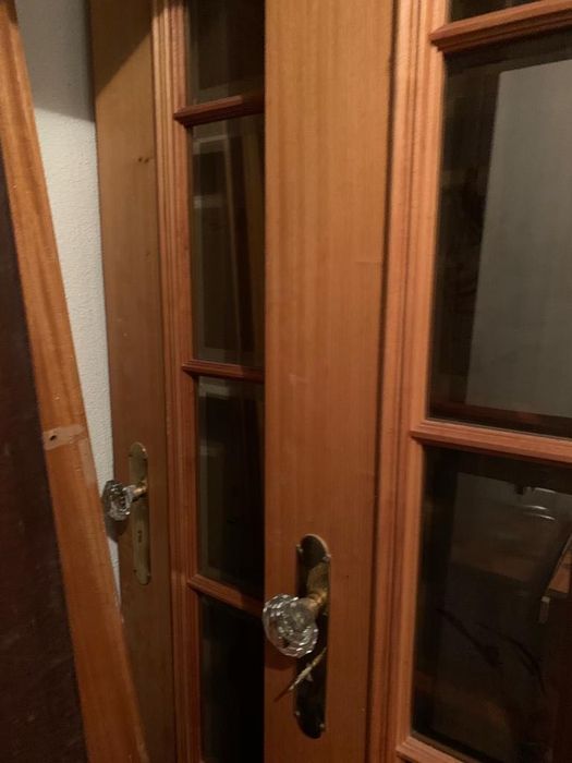 2 interior doors64737739673473123