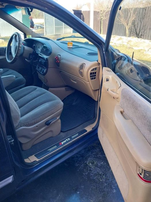 Dodge Caravan 1999