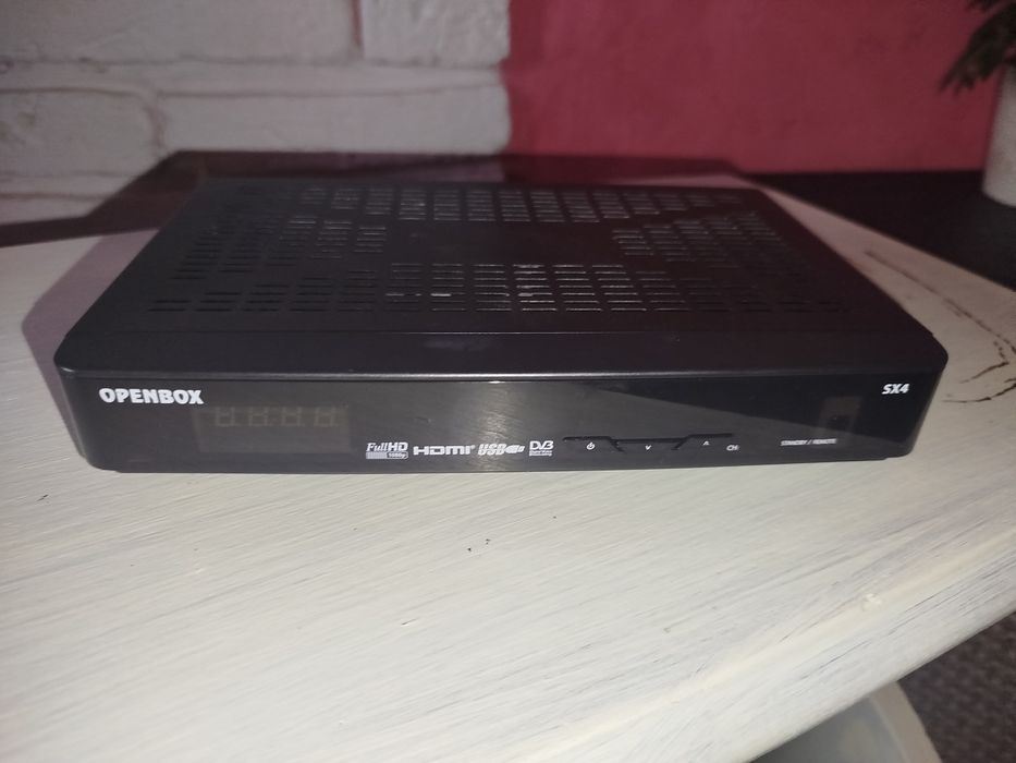 Продам супутниковий ресивер openbox sx4 hd