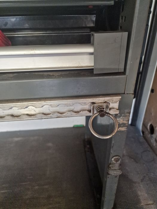 Prateleira para carrinha