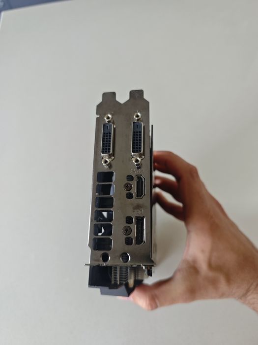 GTX ASUS ROG Strix 1050ti 4GB