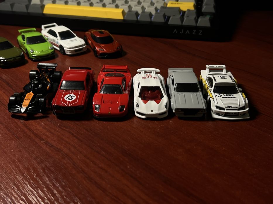 Hotwheels 1/64 мейн,спец серії,преміум