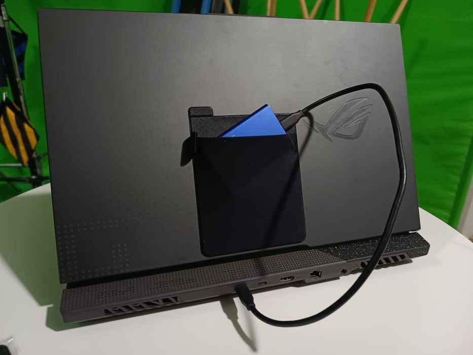 Продам тканевий карман для SSD дисків