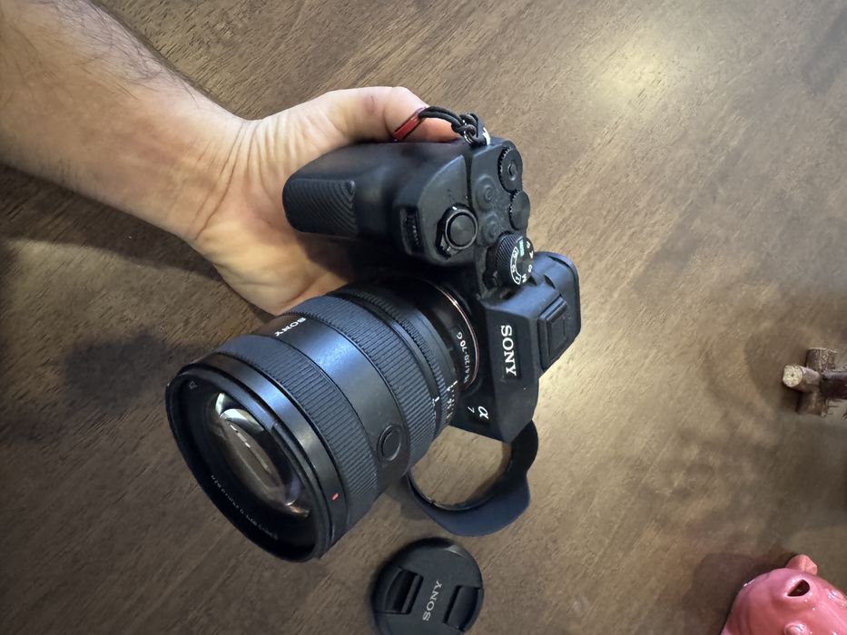 Sony A7 IV + Sony 20-70 F4