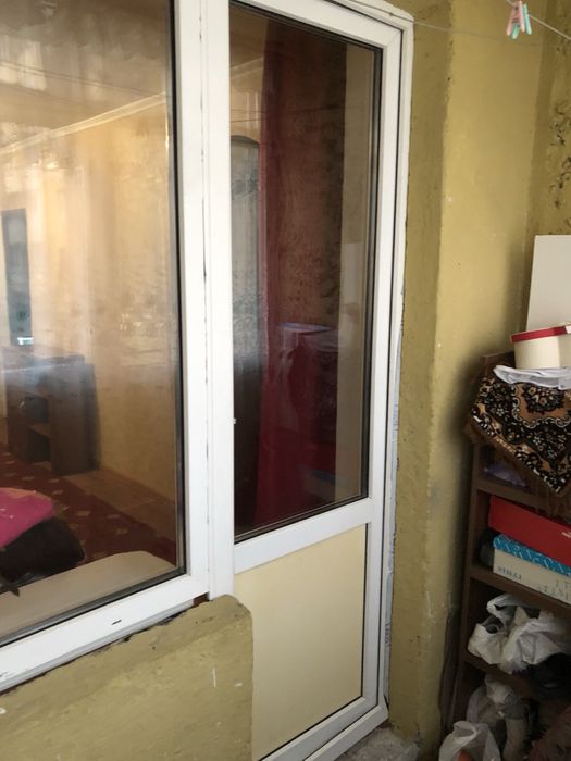 Продається вживане вікно і двері