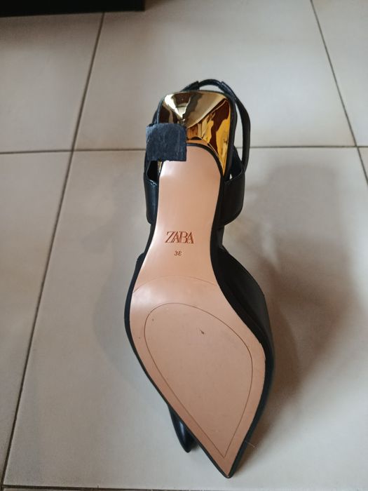 Sapato clássico estiloso Zara