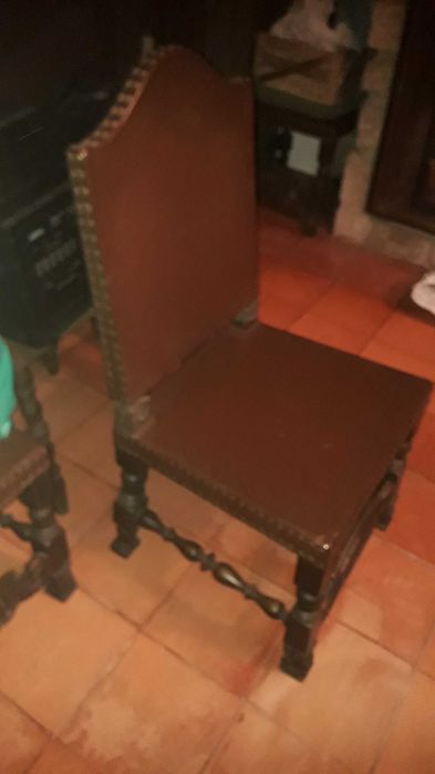 candeeiro teto madeira antigo dourado com abatjour pele javali