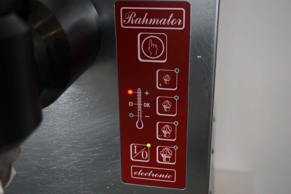 Automat Maszyna Śmietaniara Ubijaczka bitej śmietany Rahmator 5L a-132