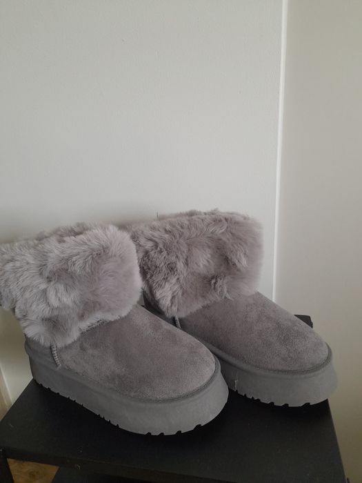 Botki damskie z ekozamszu z futrem