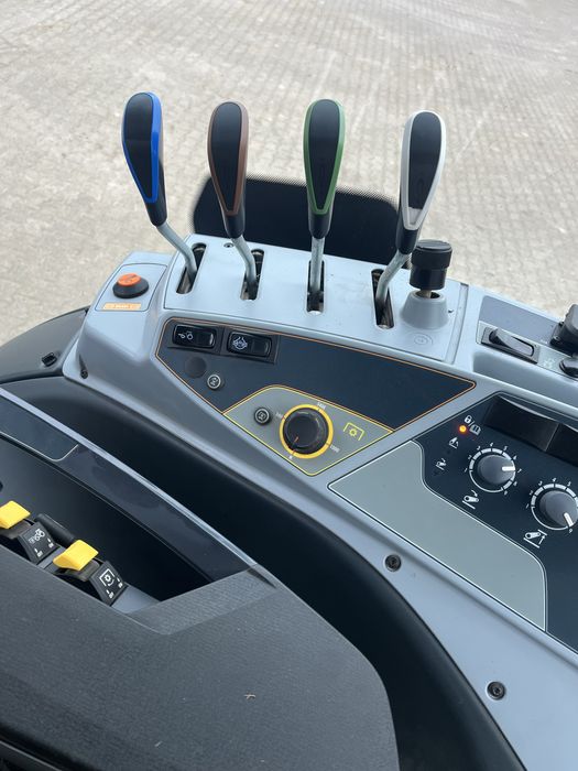 valtra t144 active cena brutto