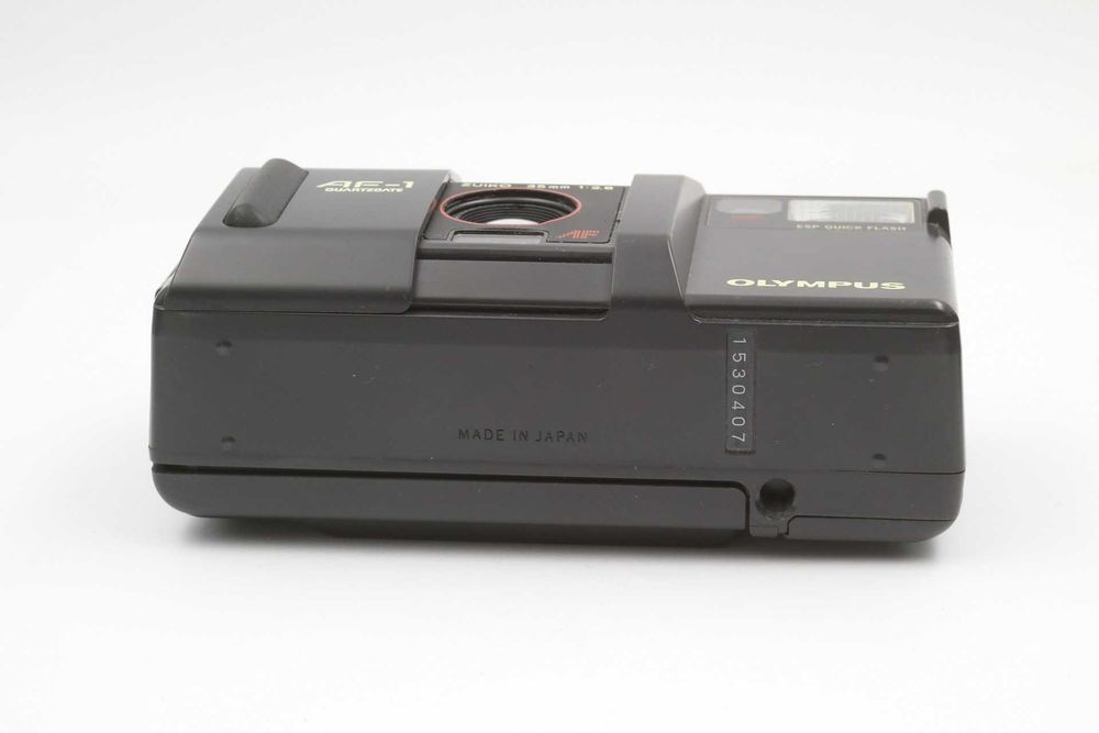 Olympus AF-1  Zuiko 35mm f2.8