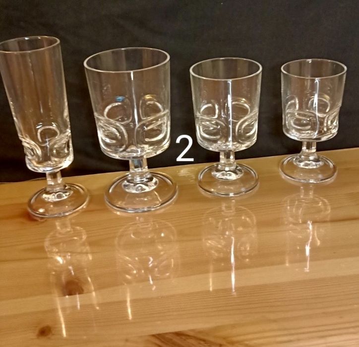 Kieliszki kryształowe. Francuski zestaw Cristal D'Arquest. 28szt. kieliszków z kryształu ołowianego