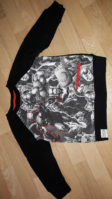 Bluza chłopięca reserved marvel rozmiar 104