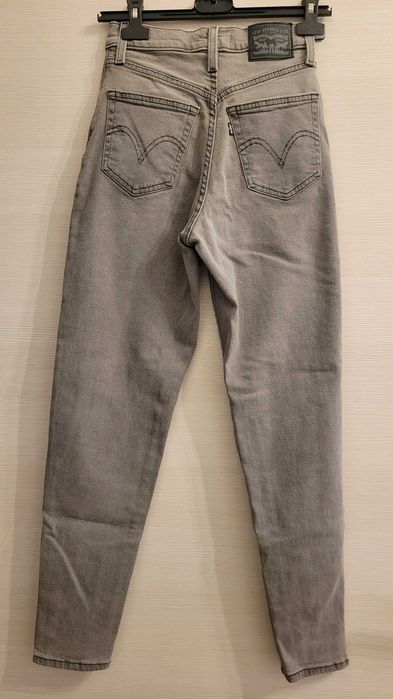 Джинси Левіс Levis Mom jeans з високою талією розмір 24
