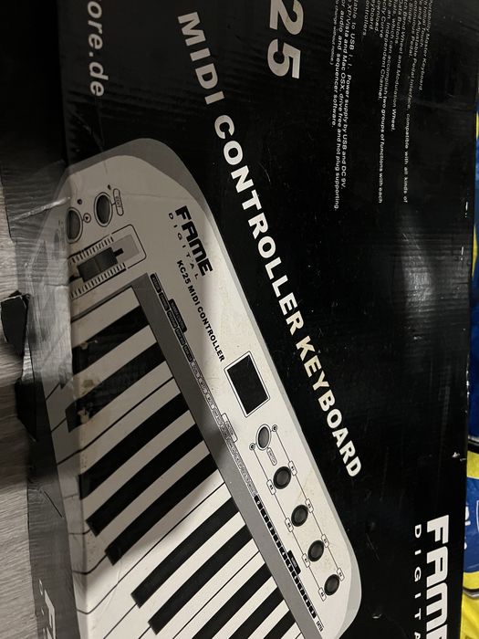 Controlador midi fame