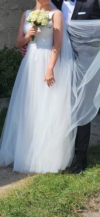 Sukienka ślubna tradycyjna