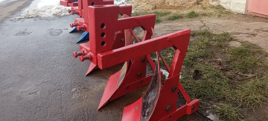 Плуги до мотоблоків.