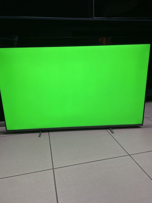 65" 4К UHD PHILIPS Смарт Український 65PUS7608 з Німеччини  Полоси Дефект