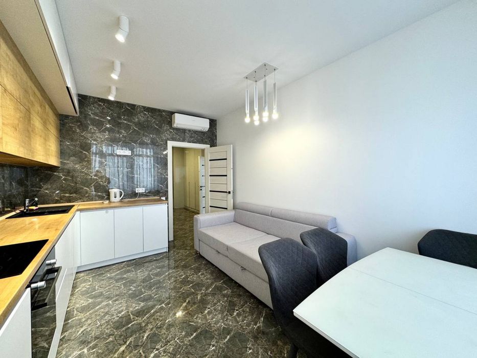 Без комиссии!44 жемчужина.Каманина 16.2 спальни.Терраса.