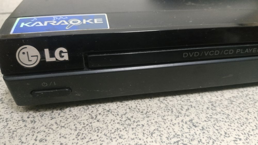 Продам проигрыватель DVD Lg